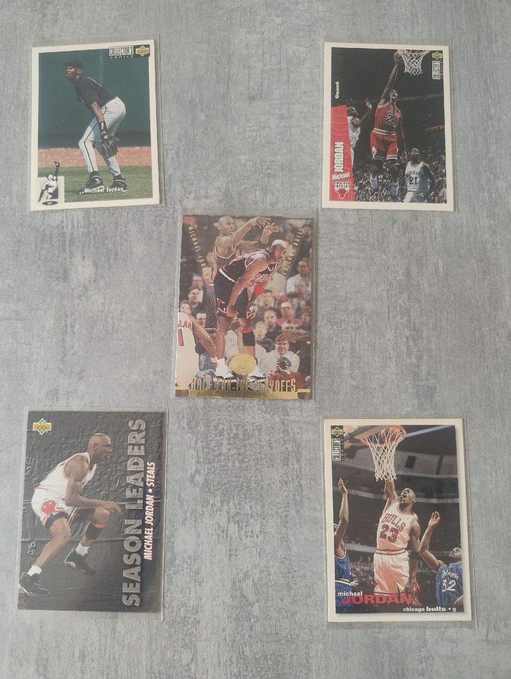 Nba Cartes à collectionner: Lot 8 - NBA Michael Jordan 5 cards  – Neuf (Voir description) à Martigny par julionix