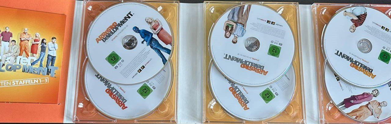 Tutti i DVDs: Arrested Development Staffel 1-3 Blu-ray Box Set – Usato da Beringen venduto da Mantafisch1 3