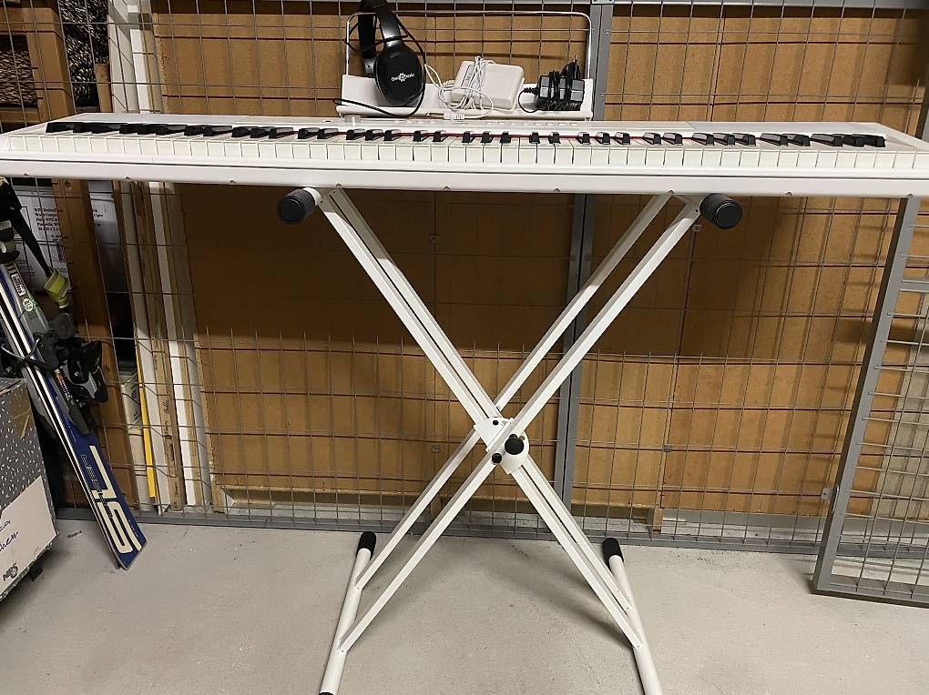 Strumenti musicali: E-Piano  – Usato da Wettingen venduto da Sinak02