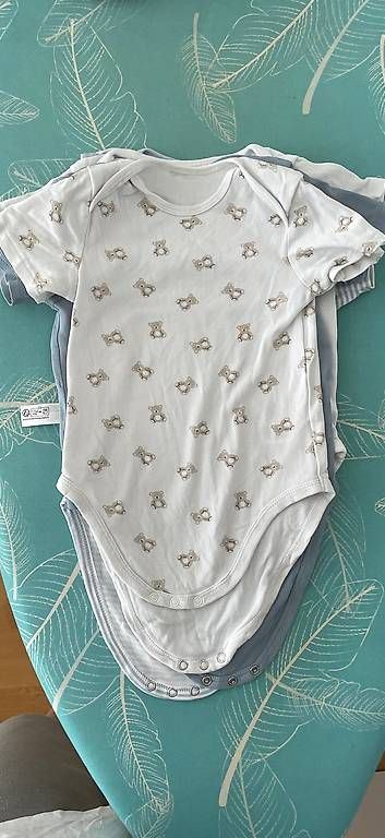 Biancheria intima: Kurzarm Body Grösse 98 – Usato da Wollerau venduto da chw87