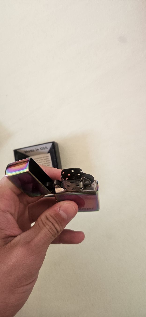 Zippo Accendini: Feuerzeug – Usato da Tenniken venduto da eli_2vp7 3