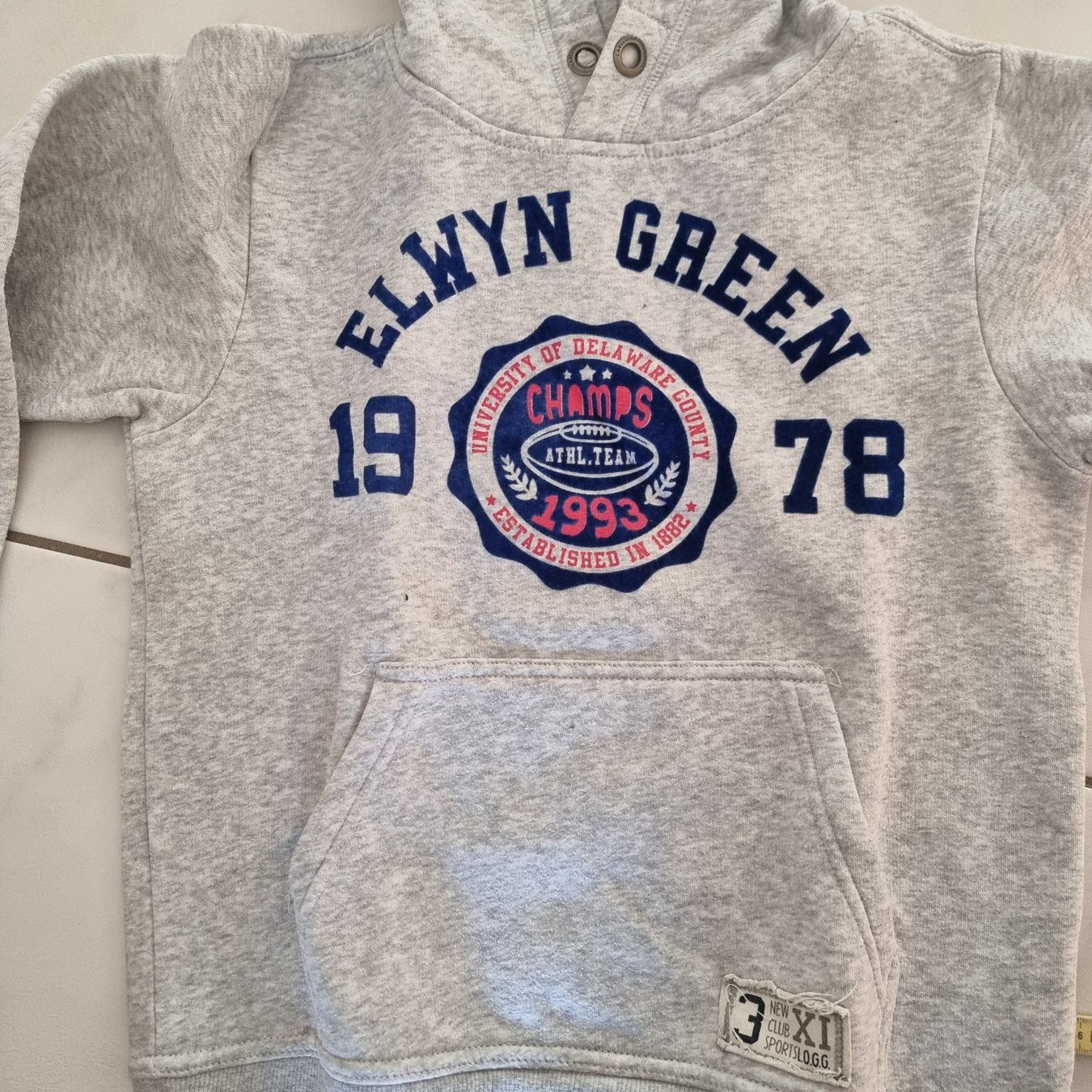 H&M Pullover & Sweatshirts: Warmer Kinder Hoodie, Gr. 134/140 – Gebraucht aus Arth von Africa44 4