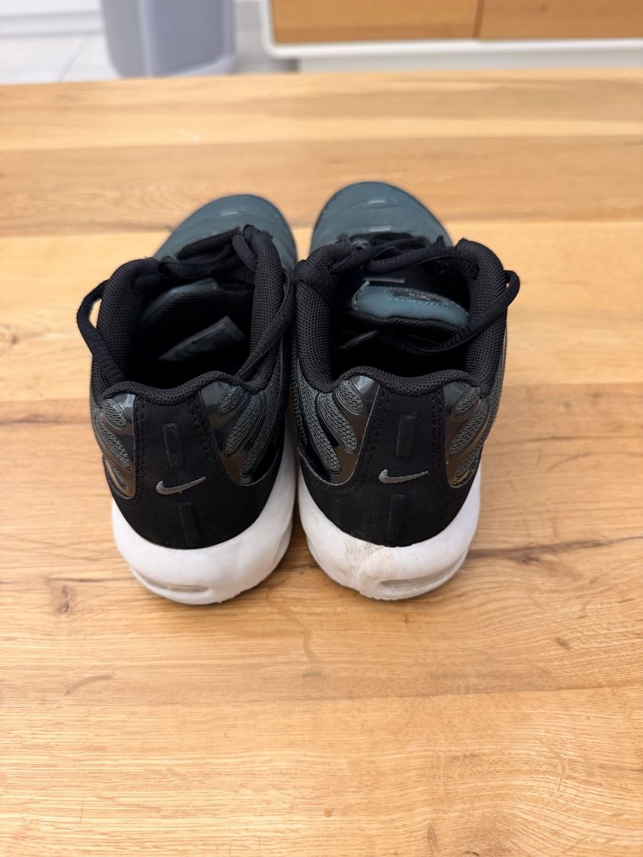 Herrenschuhe: Baskets Nike Air Max Plus TN taille 35  – Gebraucht aus Bellevue von dol_dfm2 1