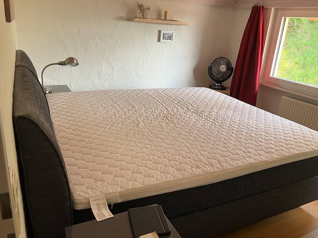 Lits: Boxspringbett  – D'occasion à Schaffhausen par fra_5jf2 1