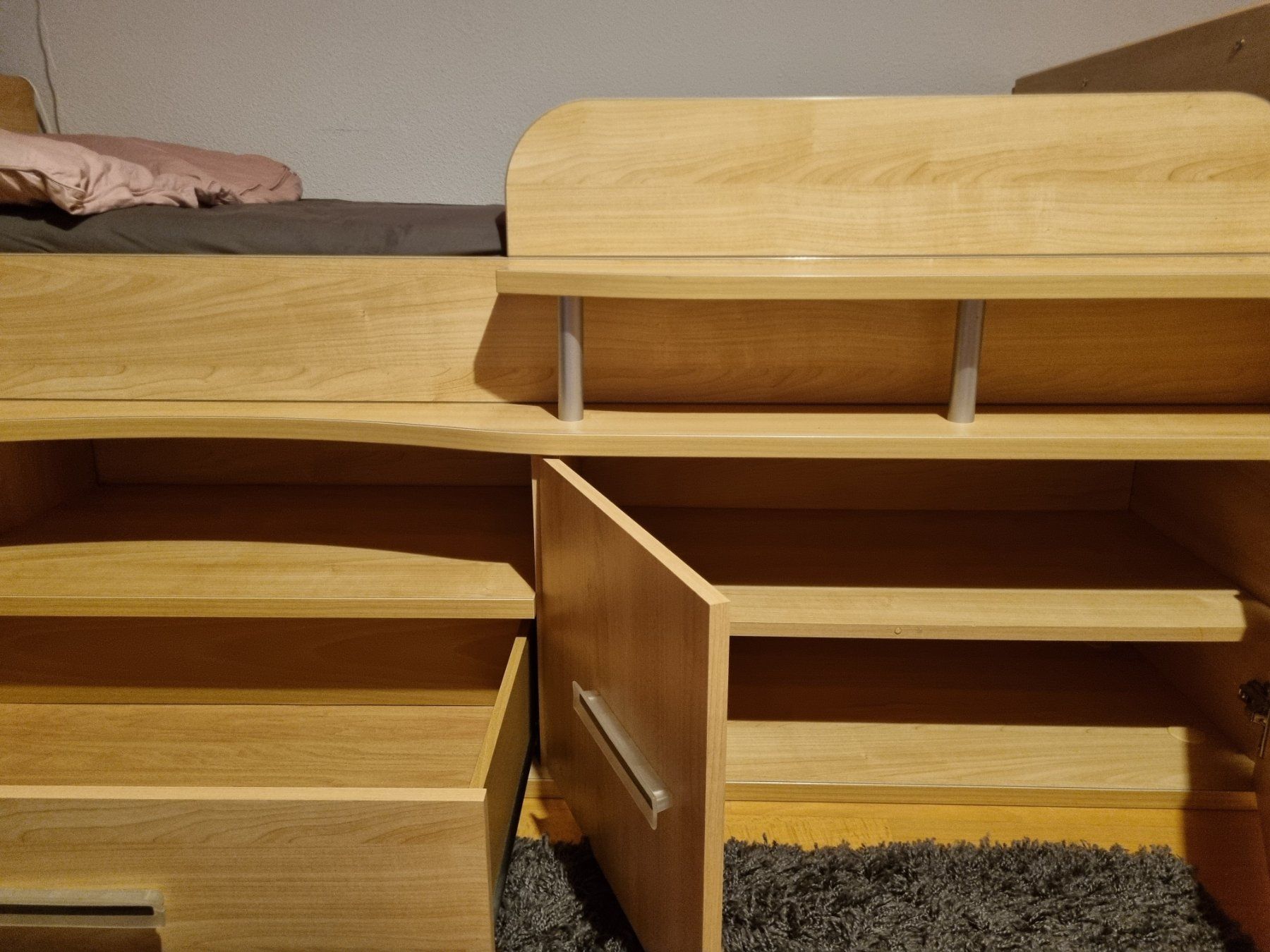 Betten: Lit pour enfant avec tiroirs de rangement intégrés – Gebraucht aus La Sagne von Vinny3 1