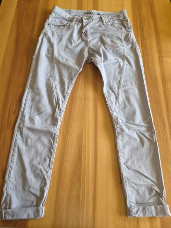 Damen Hosen hellgrau Marke Please Grösse Small / Neuwertig