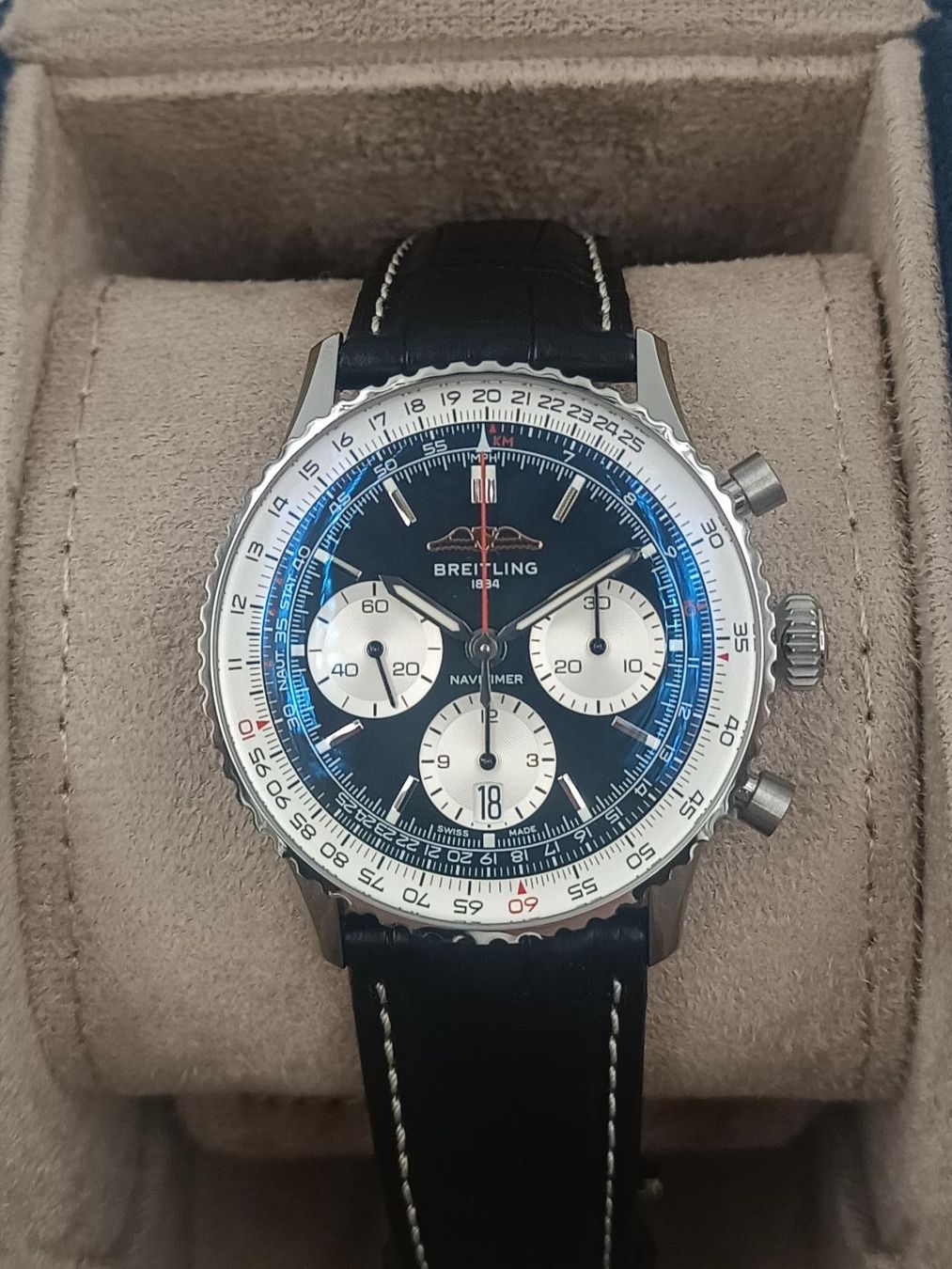 Breitling Orologi: BREITLING "NAVITIMER B01 CHRONOGRAPH 41", FULL SET NEUWERTIG – Usato da Luzern venduto da EdiGem