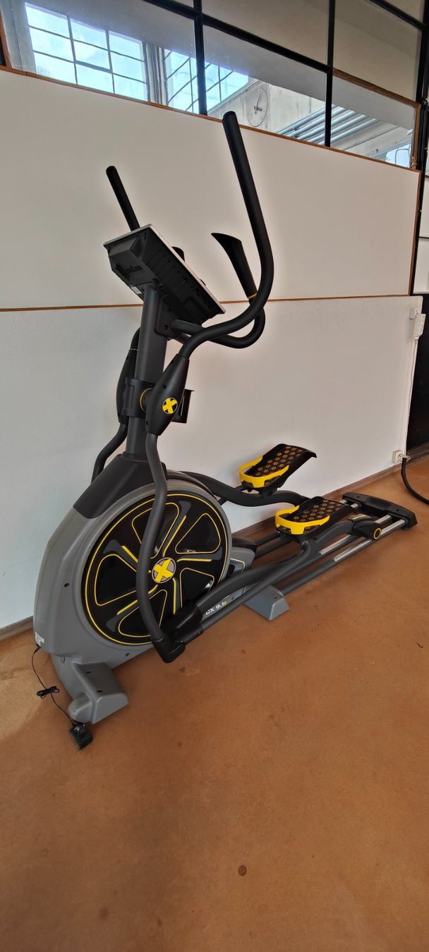 Vélos d'appartement: Crosstrainer, Hometrainer – D'occasion à Bern par Baumonti 2