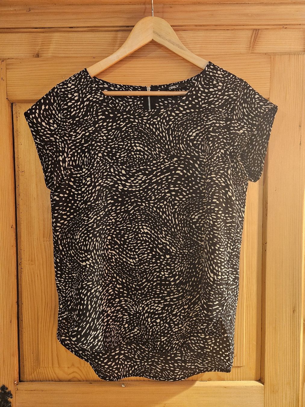 Only Camicette: kurzärmlige Bluse – Usato da Hüttlingen venduto da Thurgi85
