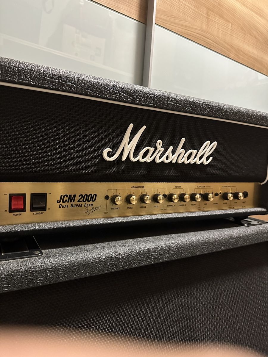 Verstärker: Amplificateur MARSHALL JCM 2000 DSL 100 – Gebraucht aus Gumefens von  1