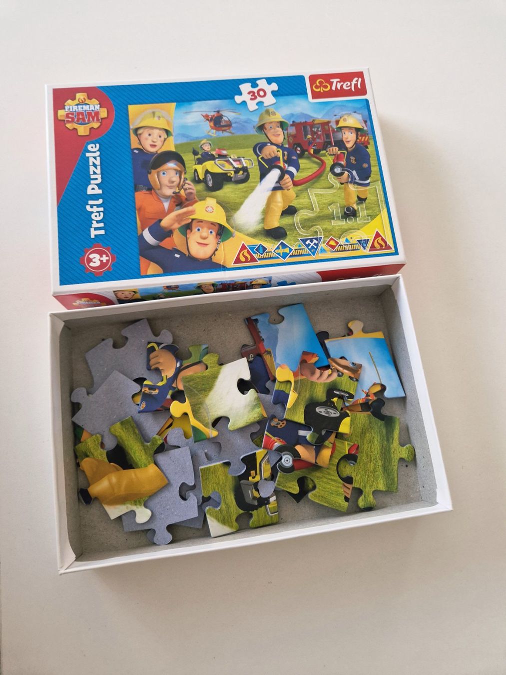 Puzzles: Puzzle Feuerwehrmann Sam – D'occasion à Stüsslingen par white_angel86 1
