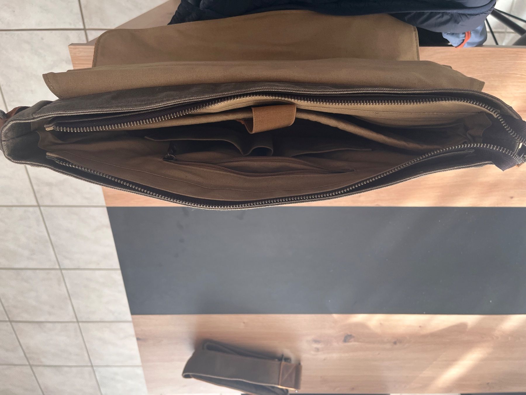 Valises & Sacs: Aktentasche-Zeltstoff – Neuf (Voir description) à Rüschegg Heubach par Pimpolino13 4