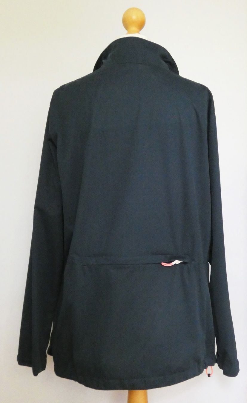 Killtec Giacche: Killtec Damen-Softshelljacke/-Regenjacke, Gr. 48, neuwertig – Nuovo (secondo la descrizione) da Oberentfelden venduto da Lundinn.77 2