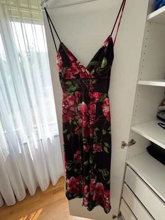 Damen Kleid Blumenmuster mit Schlitz schwarz Grösse S neu