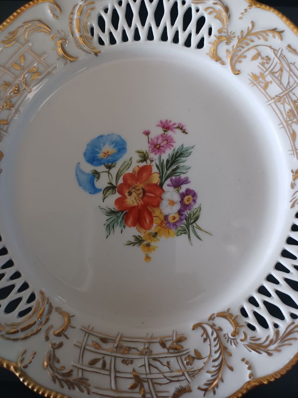 Rosenthal Teller: Rosenthal Classic Rose Teller, Goldrand – Neu (gemäss Beschreibung) aus Boswil von Joli2222 1