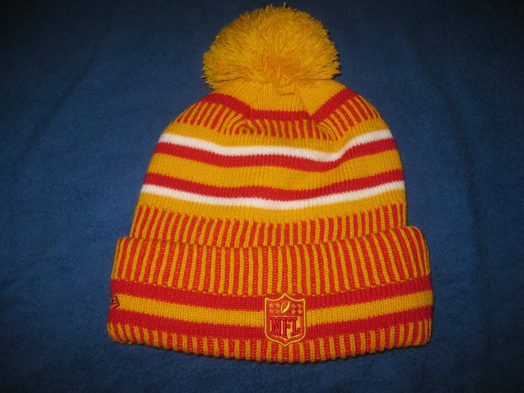 Autres vêtements & accessoires: NFL Winter-Kappe / Size One / Noch Neu – Neuf (Voir description) à Münchenbuchsee par neuwertig-gespart 1