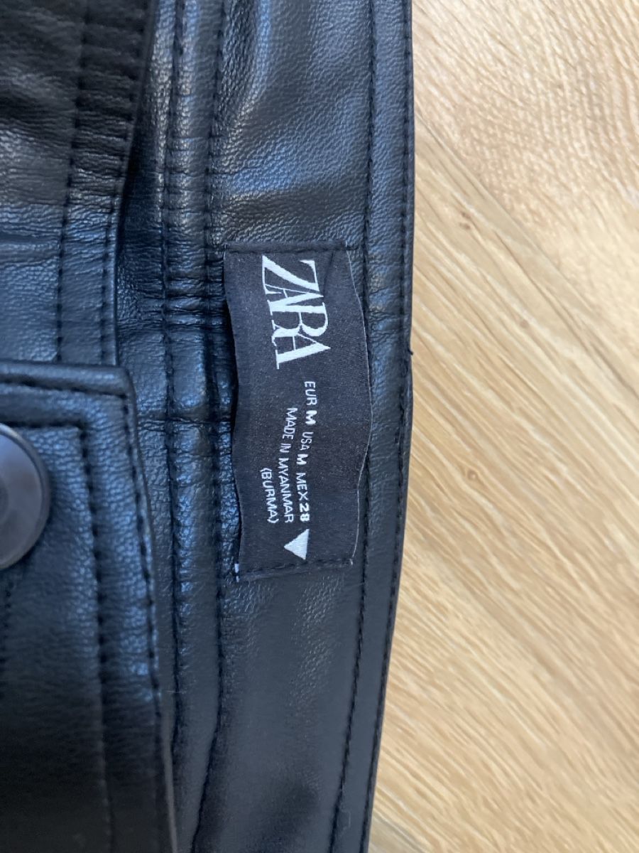 Zara Hosen: Kunstlederhose zara gr m – Gebraucht aus Weissbad von Praxedis_P51 2