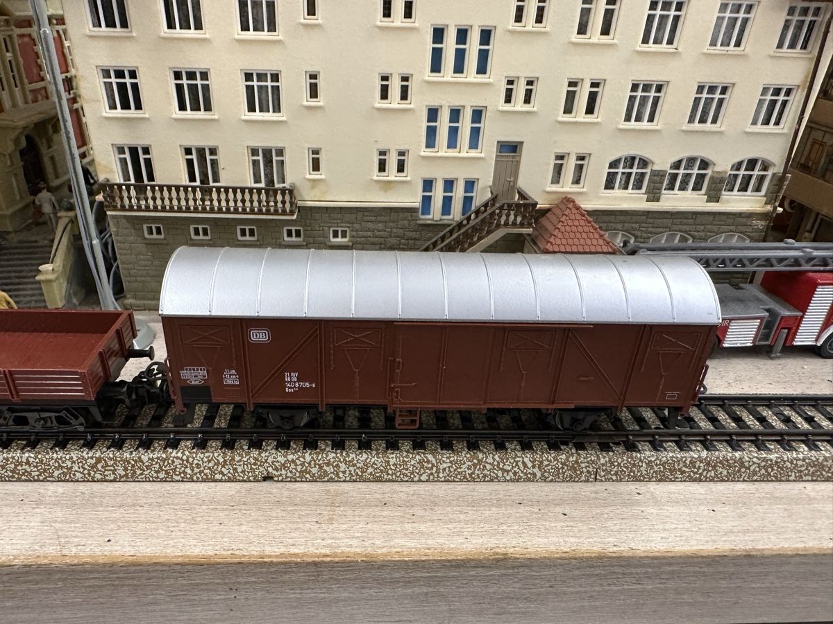 Märklin Modelleisenbahnen: Märklin 3355 DB BR 111 133-5 Güterzug – Gebraucht aus Lupsingen von New-Haven 6
