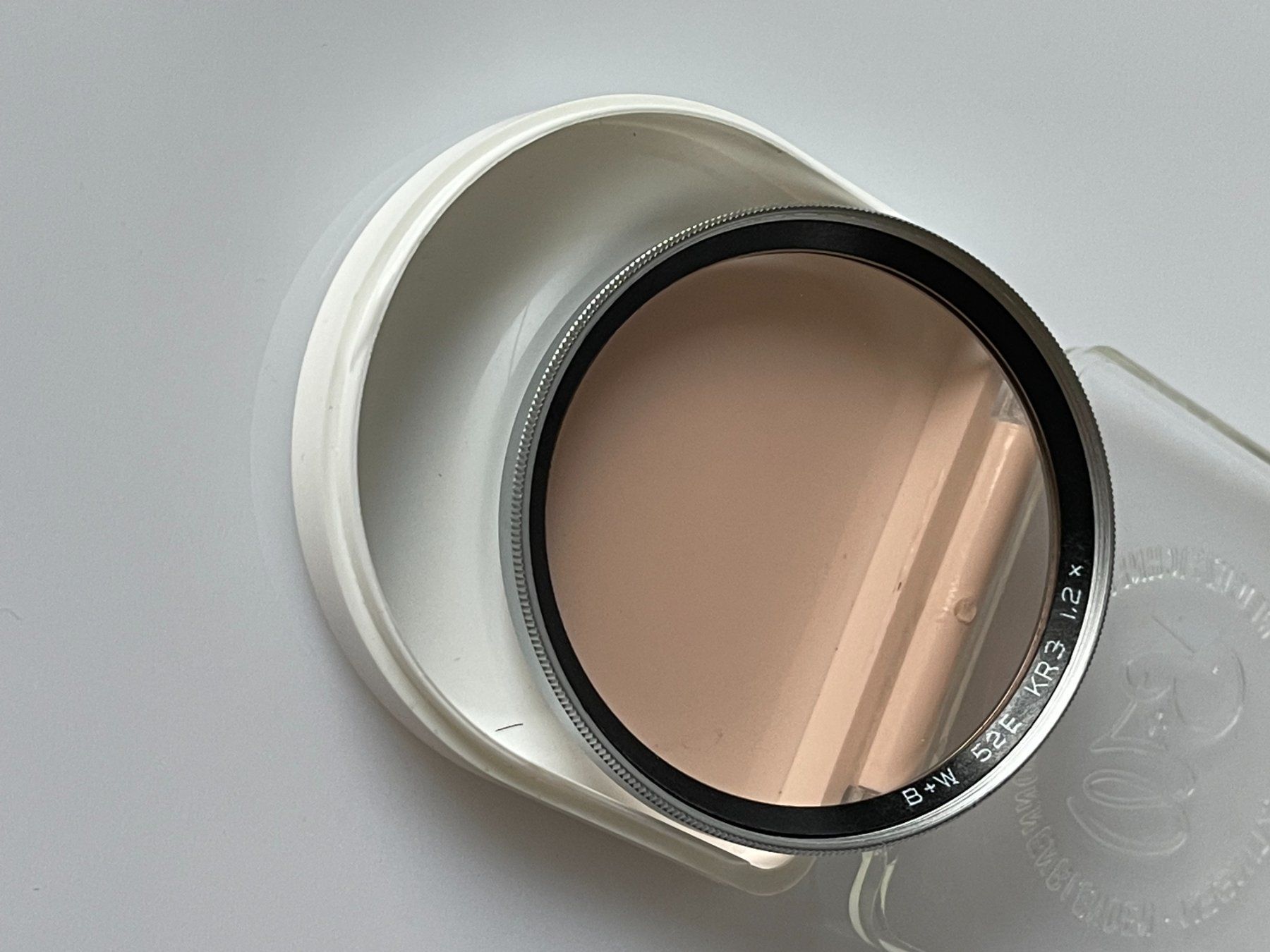 Filtri: B&W Korrektur Filter 52E KR3 1,2x – Usato da Jonen venduto da BMWE369