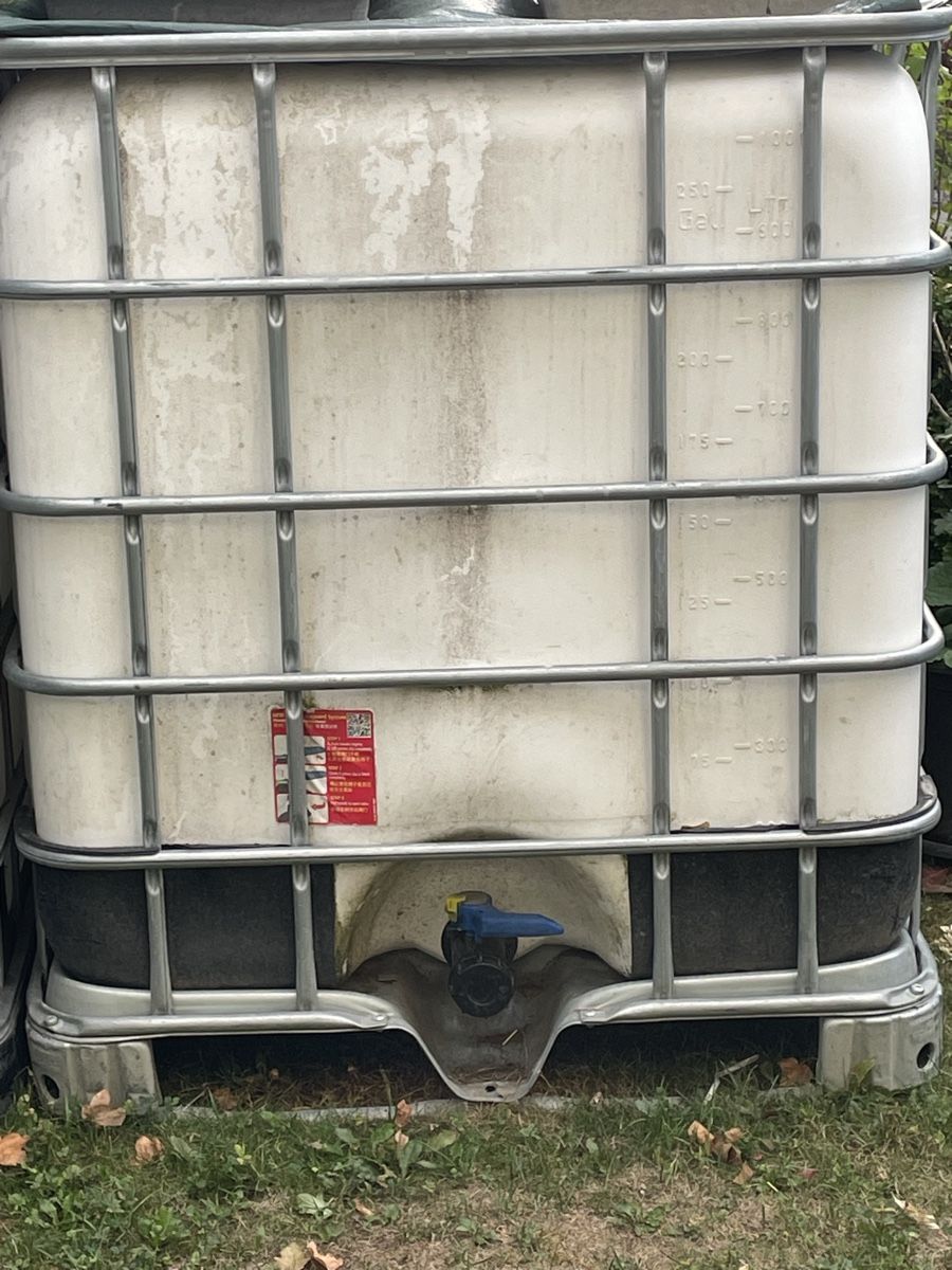 Tränken & Tröge: Wassertank / Container – Gebraucht aus Beromünster von sie_7gkf