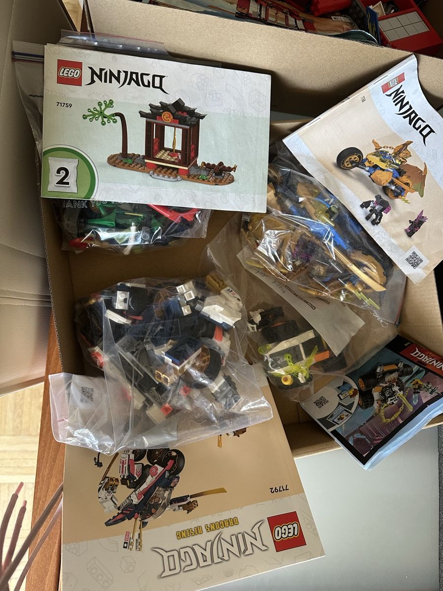 Lego Baukästen: Ninjago mix – Gebraucht aus La Tour-de-Peilz von Leeleeka 3