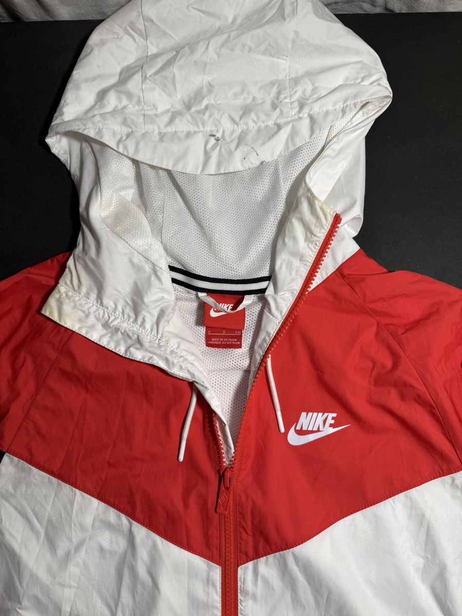 Nike Giacche: Nike Windbreaker – Usato da Bern venduto da jan_bfn5 1