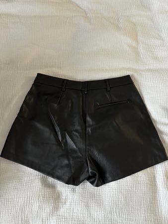 Asos Ledershorts