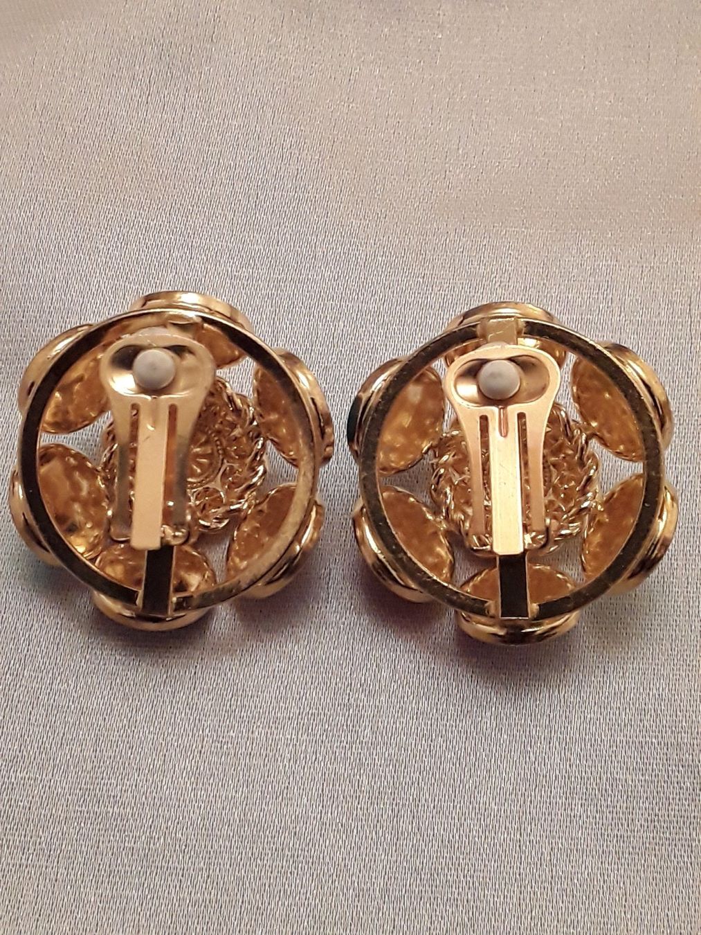 Ohrringe & -stecker: Vintage TOP Ohrclips 80er – Gebraucht aus Zürich von Aleick 3