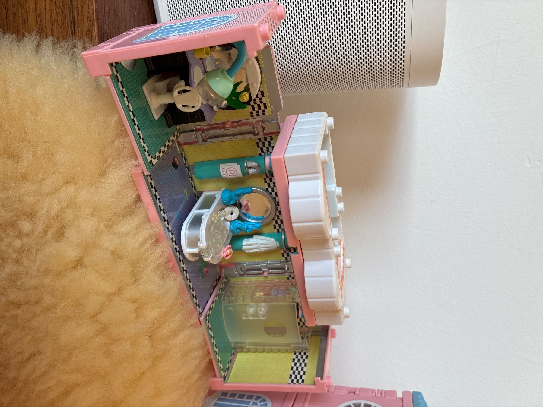 Polly Pocket Giocattoli: Polly Pocket Vintage – Usato da La Neuveville venduto da Canelle4 7