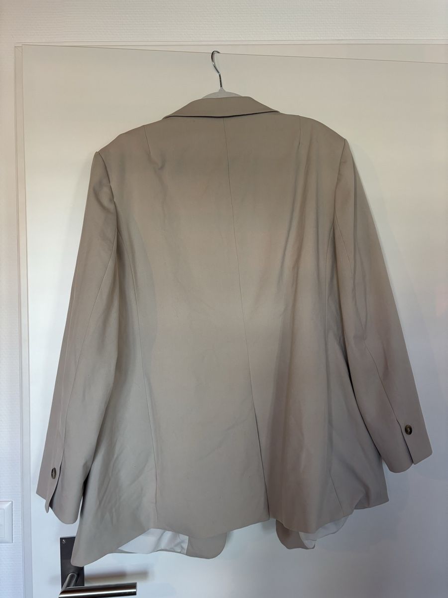 H&M Giacche: Beiget Blazer von H&M – Usato da Seftigen venduto da noe_5vrp 1