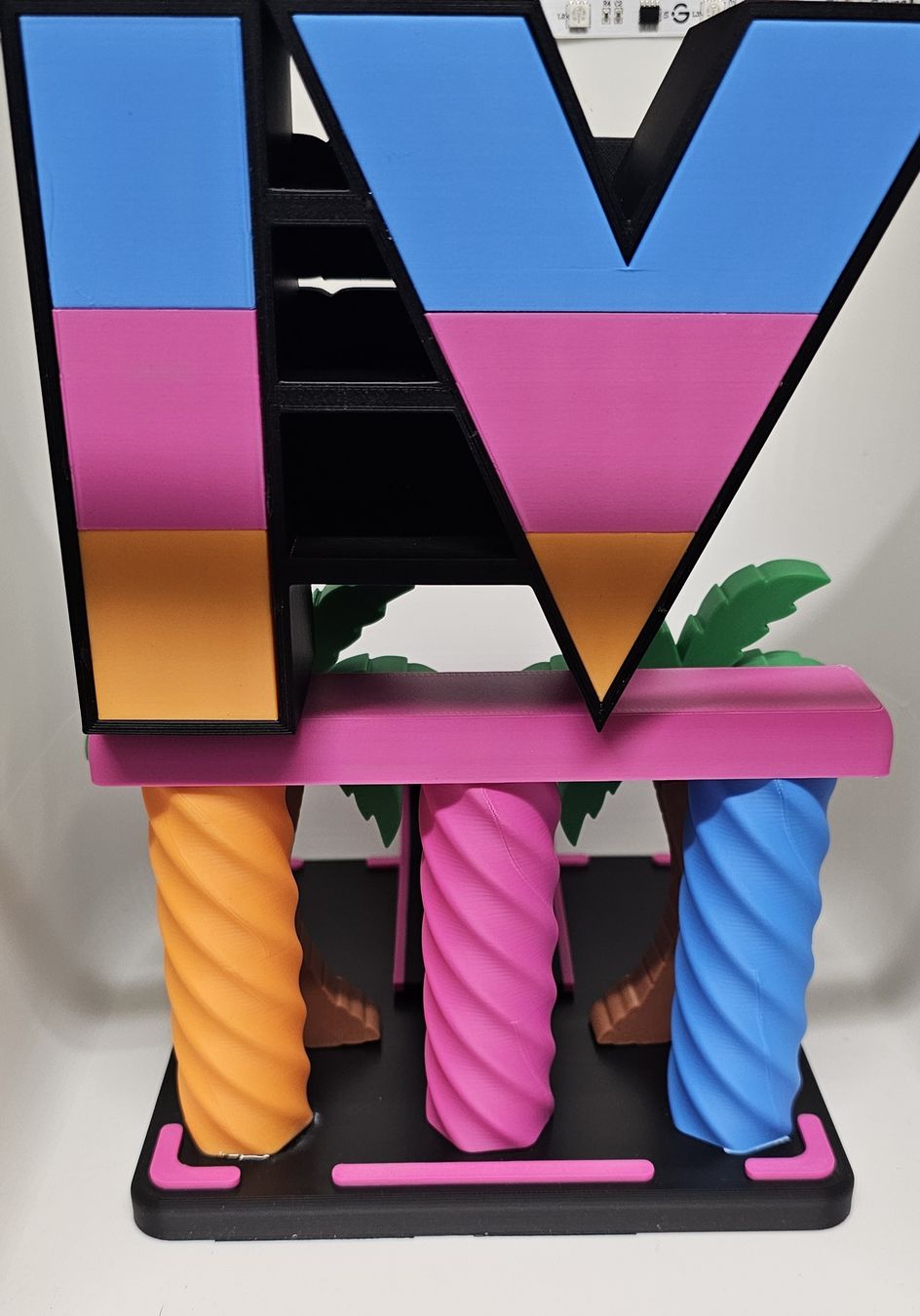 Giochi: GTA 6 Controller Ständer 3D Druck Neu – Nuovo (secondo la descrizione) da Turbenthal venduto da Roofman28 4