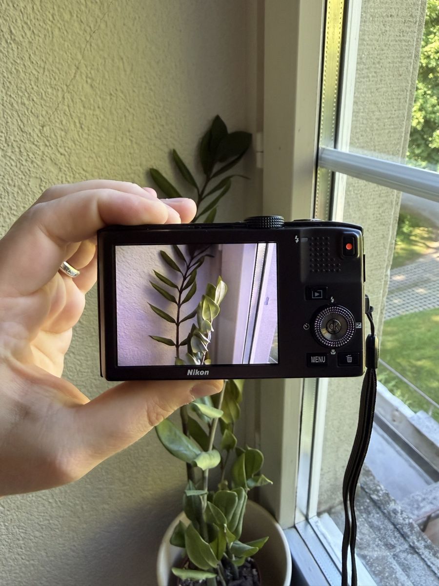 Nikon Fotocamera: Nikon Coolpix S8100 Near Mint Fully Tested – Usato da Zürich venduto da idbronskiy 1