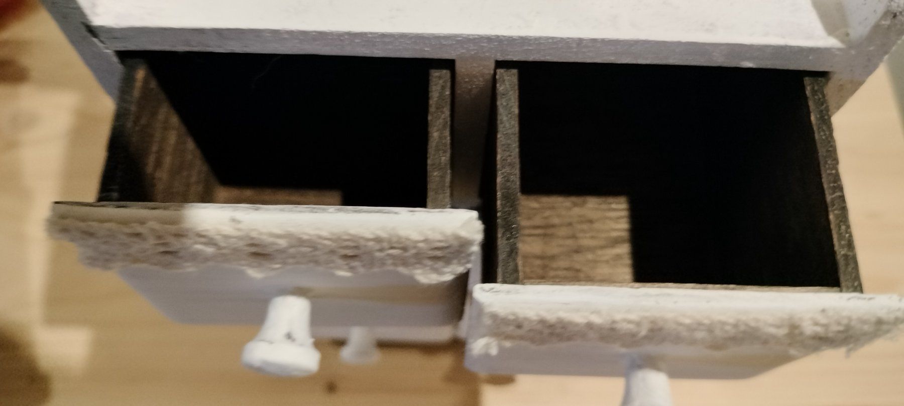 Tutte le decorazioni: Schränkli mini – Usato da Gansingen venduto da Lisa-Jane 1
