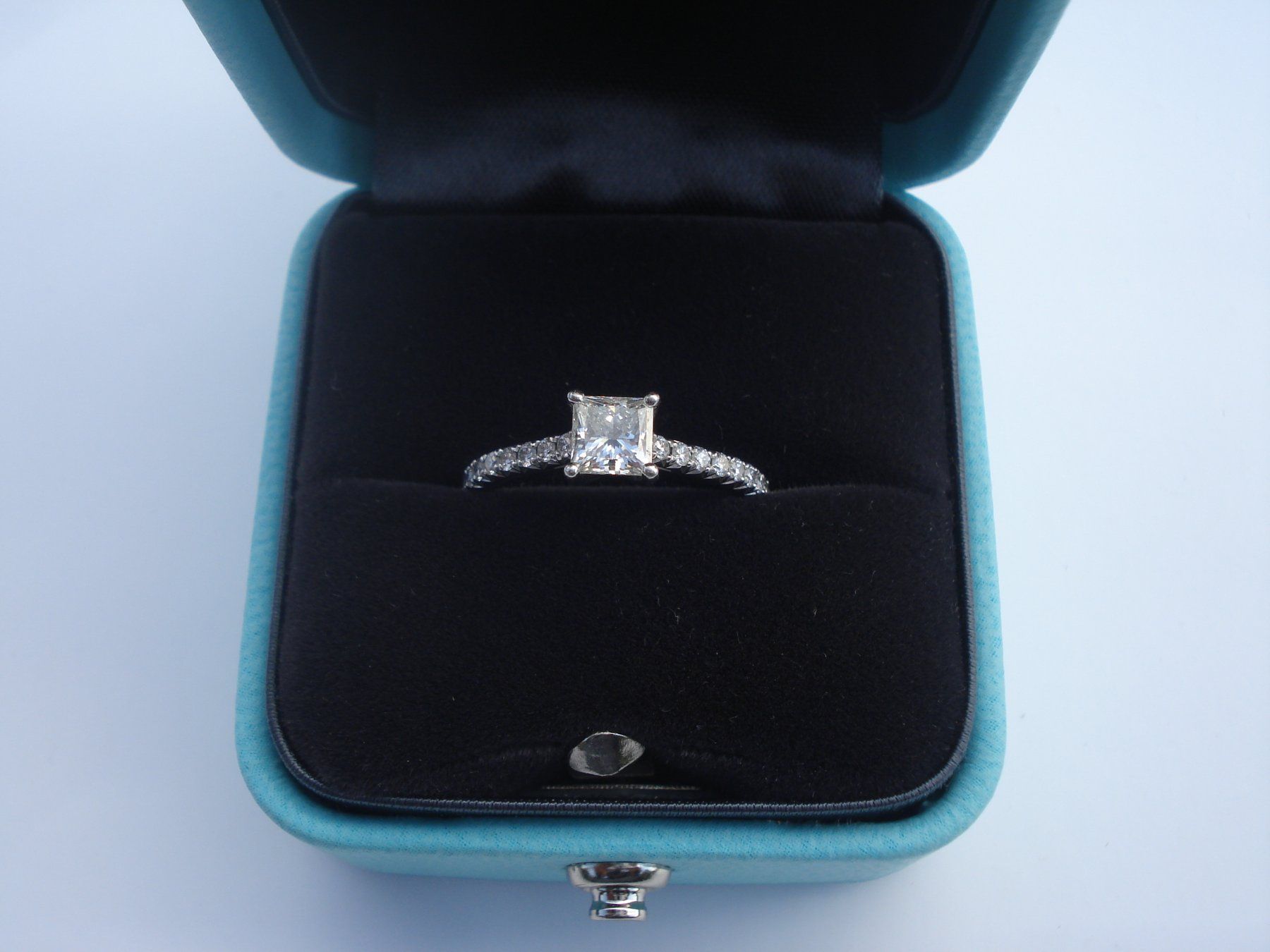 Tiffany & Co. Ringe: Tiffany & Co. Ring Princess Cut Pt 950 – Gebraucht aus Basel von art.basel