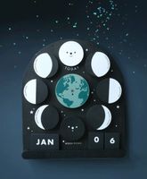 Moon Picnic, Mondphasenkalender aus Holz