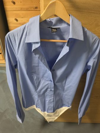 Hemd Body hellblau Grösse M neuwertig