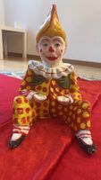 Alter Vintage Clown aus Pappmaché – handbemalt & restauriert