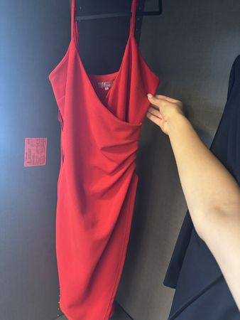 Kleid rot Spaghettiträger Grösse S