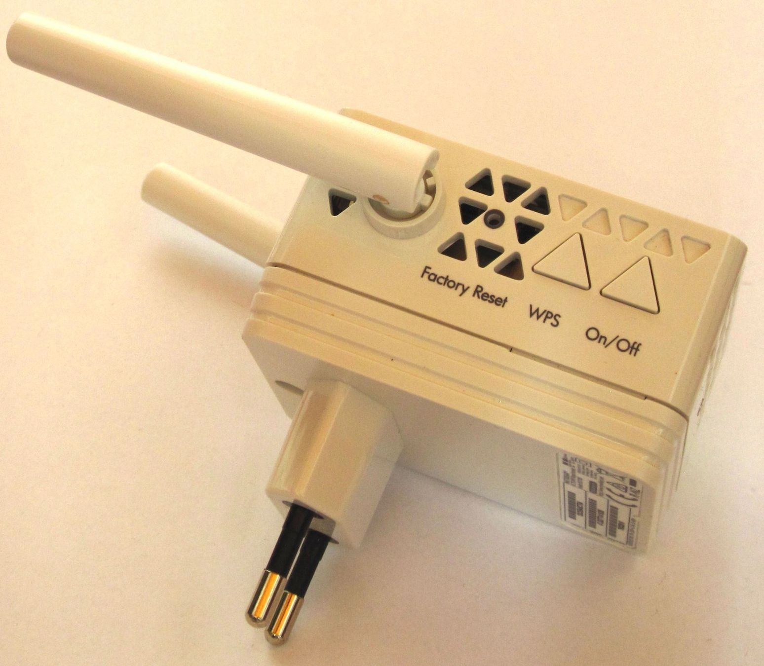 Netgear WiFi: NETGEAR EX3700-100PES AC750 WiFi Range Extender – Usato da Arni AG venduto da Softconsult 2