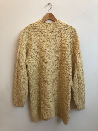 pull tricoté en laine