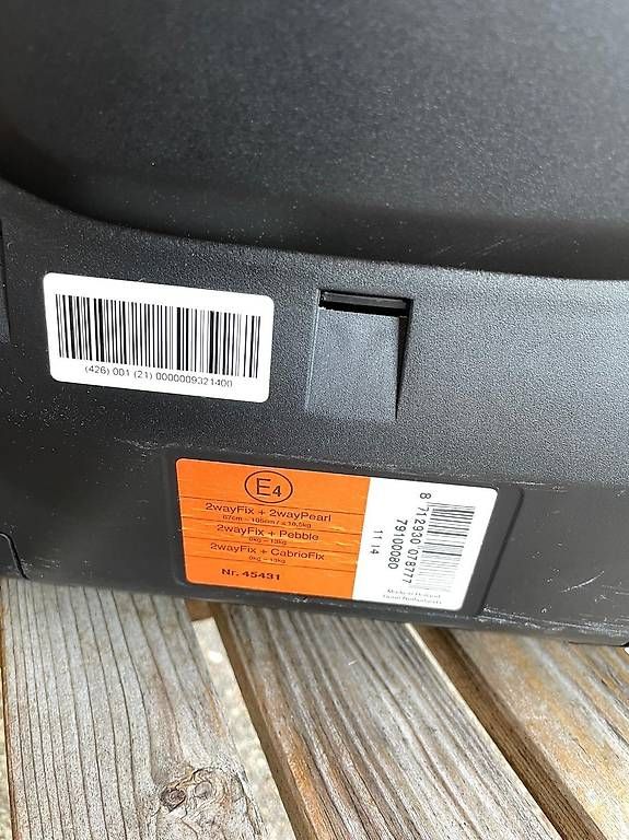 Seggiolini per auto: MaxiCosi 2Way Pearl inkl. Isofix Base – Usato da Olten venduto da Carmi30 4