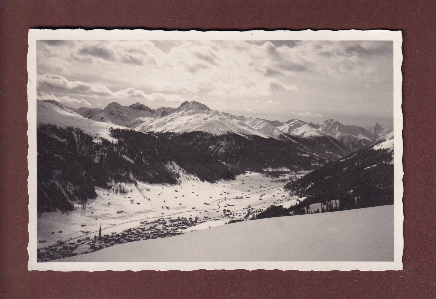 Cartoline postali: DAVOS - Blick von der Schatzalp - 1933 – Usato da Pully venduto da nicecards