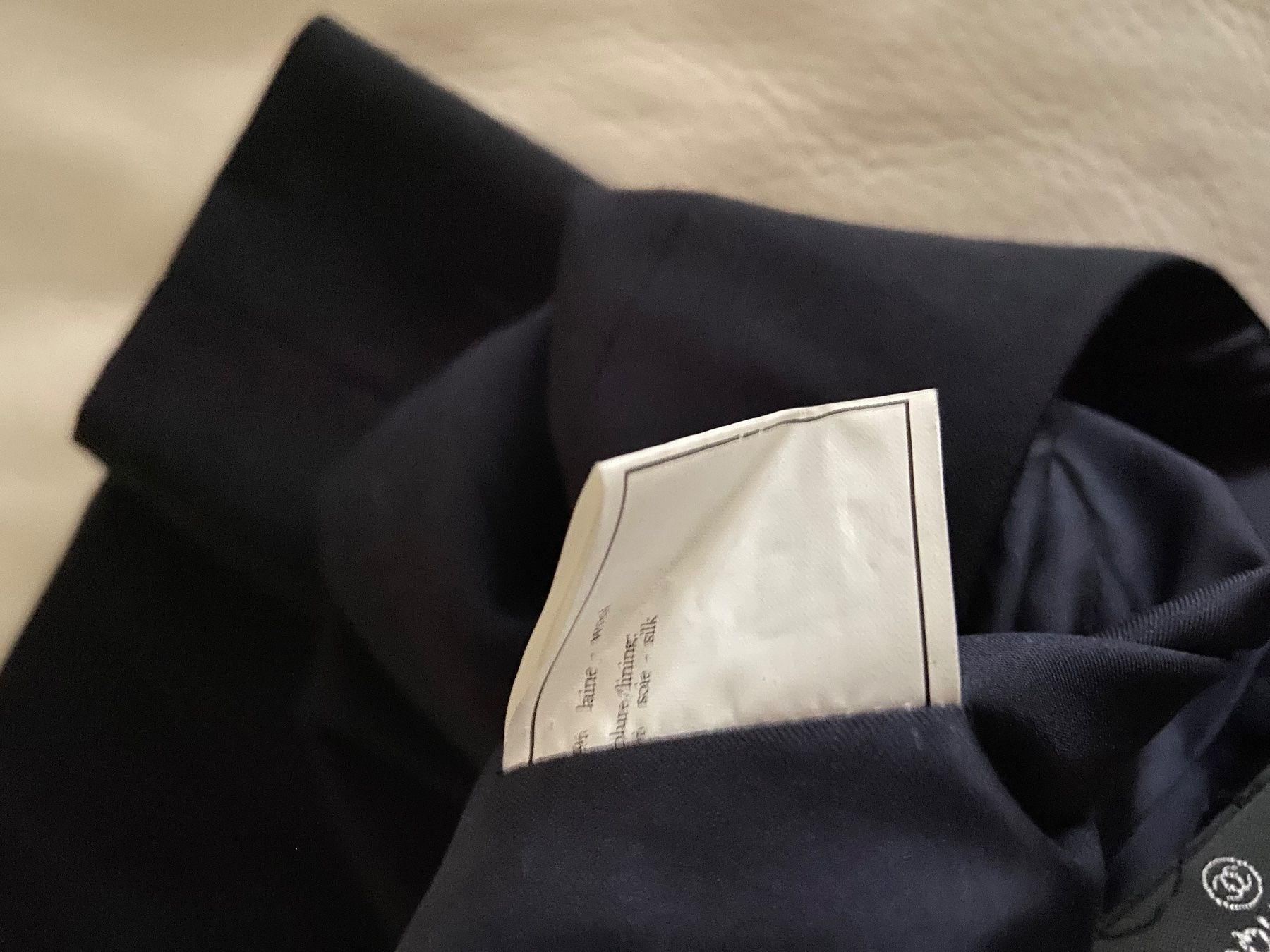 Chanel Gonne: CHENEL Rock aus Wolle und Seide – Usato da Unterengstringen venduto da bar_rh5f 3