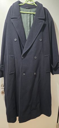 TRÈS BEAU MANTEAU HOMME EN LAINE COULEUR NOIR PEU PORTÉ 