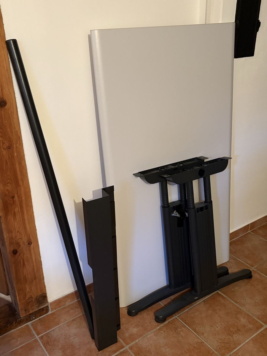 Schreibtische: Schreibtisch, 140x80 – Gebraucht aus Rapperswil SG von lilkate 2