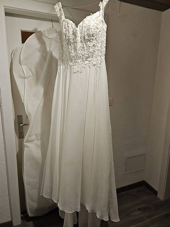 Vestiti: Elegantes Brautkleid – Usato da Wädenswil venduto da Winnie_puuu 3
