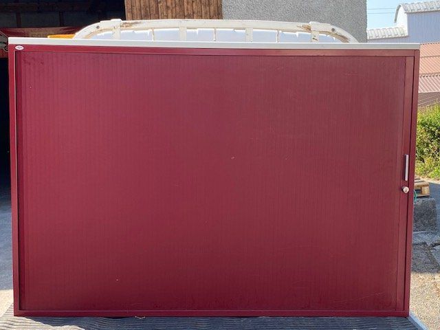 Lista Schränke: Metallschrank mit Rollladen – Gebraucht aus Münchenbuchsee von iomtt