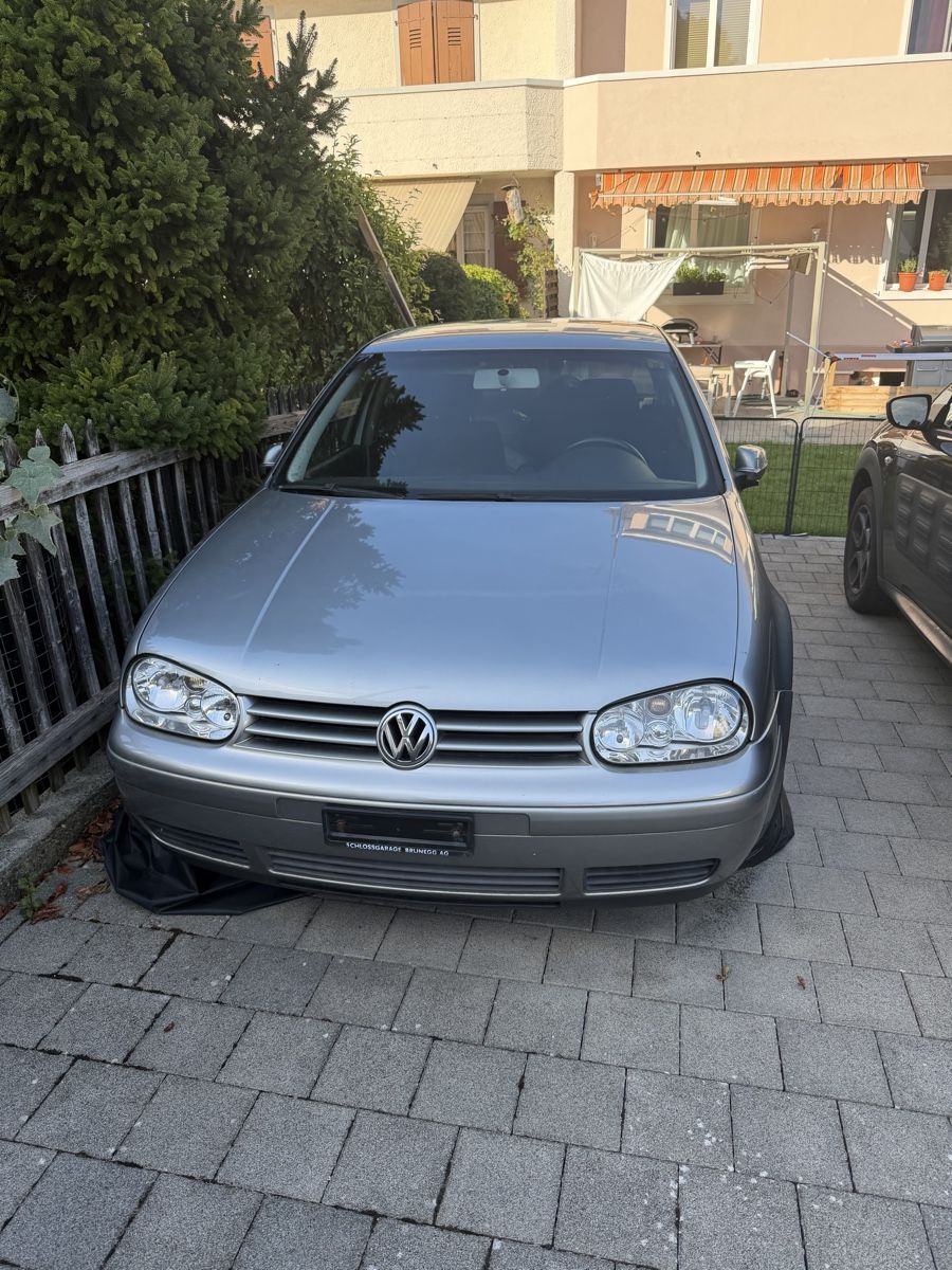 VW Autos: VW Golf 2003 – Defekt aus Hölstein von sch_j9kr