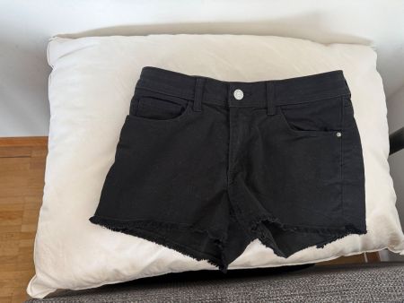 Jeans-Hose kurz schwarz Gr. 158 von H&M neuwertig