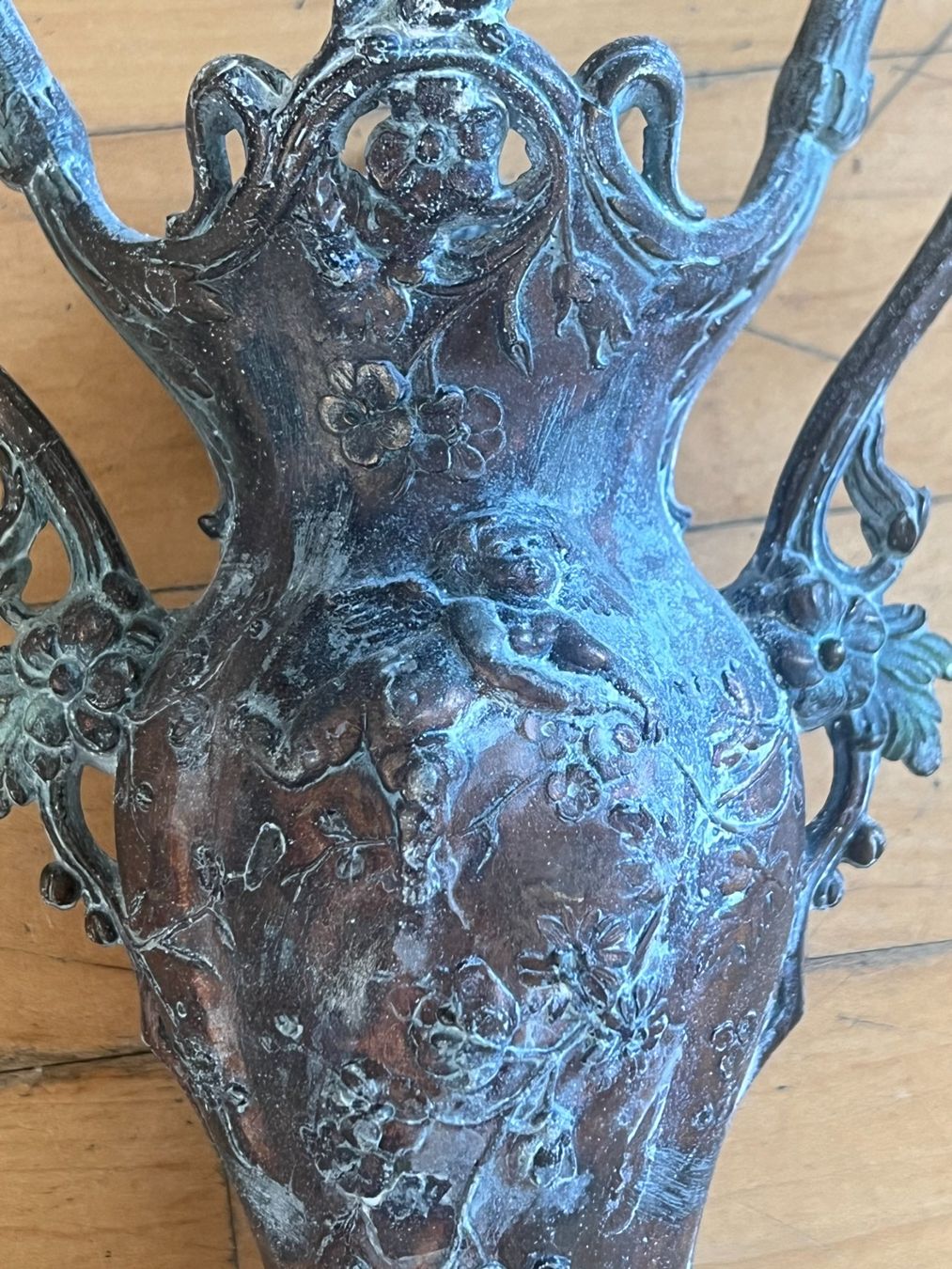 Vase & Récipients: 2 Messing-Vasen mit Patina – D'occasion à Boppelsen par vanrijn 2